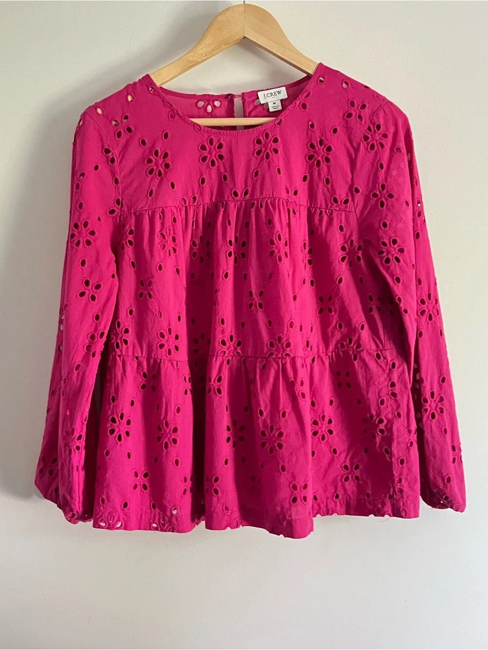 J.Crew eyelet tiered popover pink top Womens Size medium Preppy